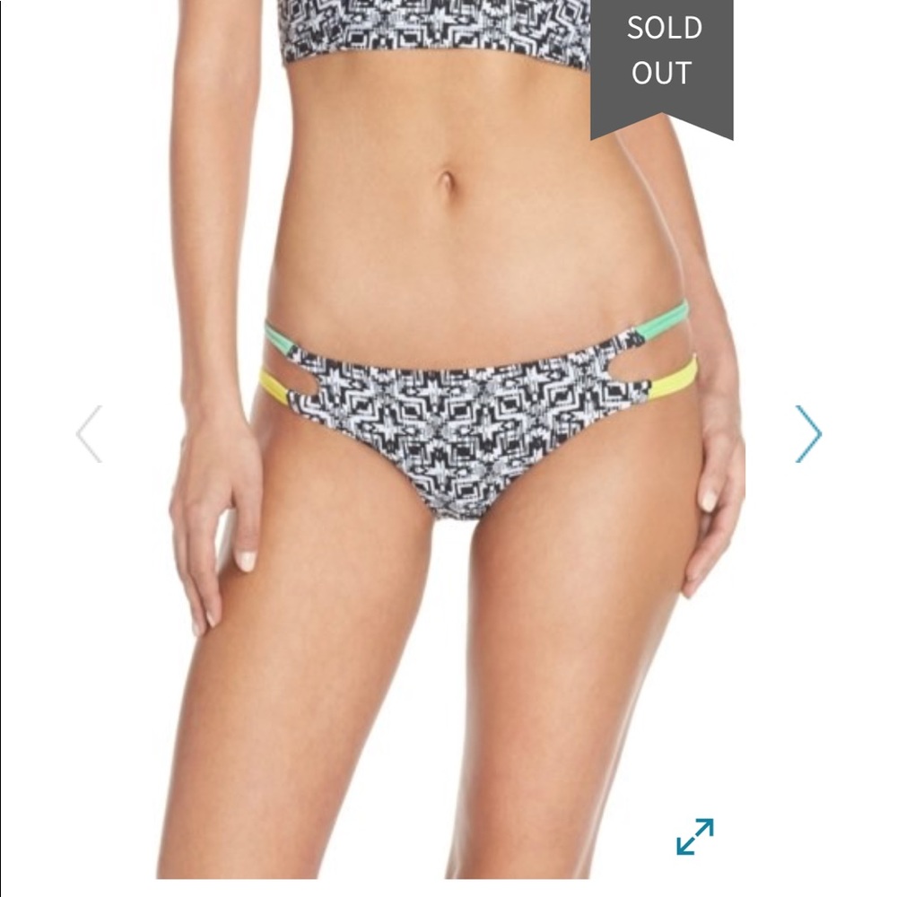 BCA Print Cutout Sides Bikini Bottom XS